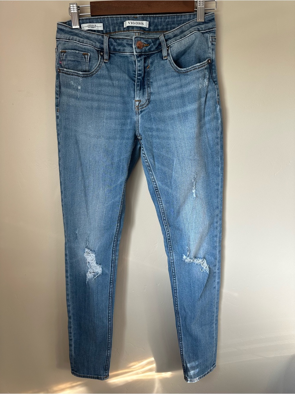 Vigoss Women’s 28x30 Mid Rise Light Blue Distressed Jagger Skinny Jeans